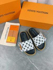 Picture of Louis Vuitton Slippers _SKULVsz35-45mnf03161131
